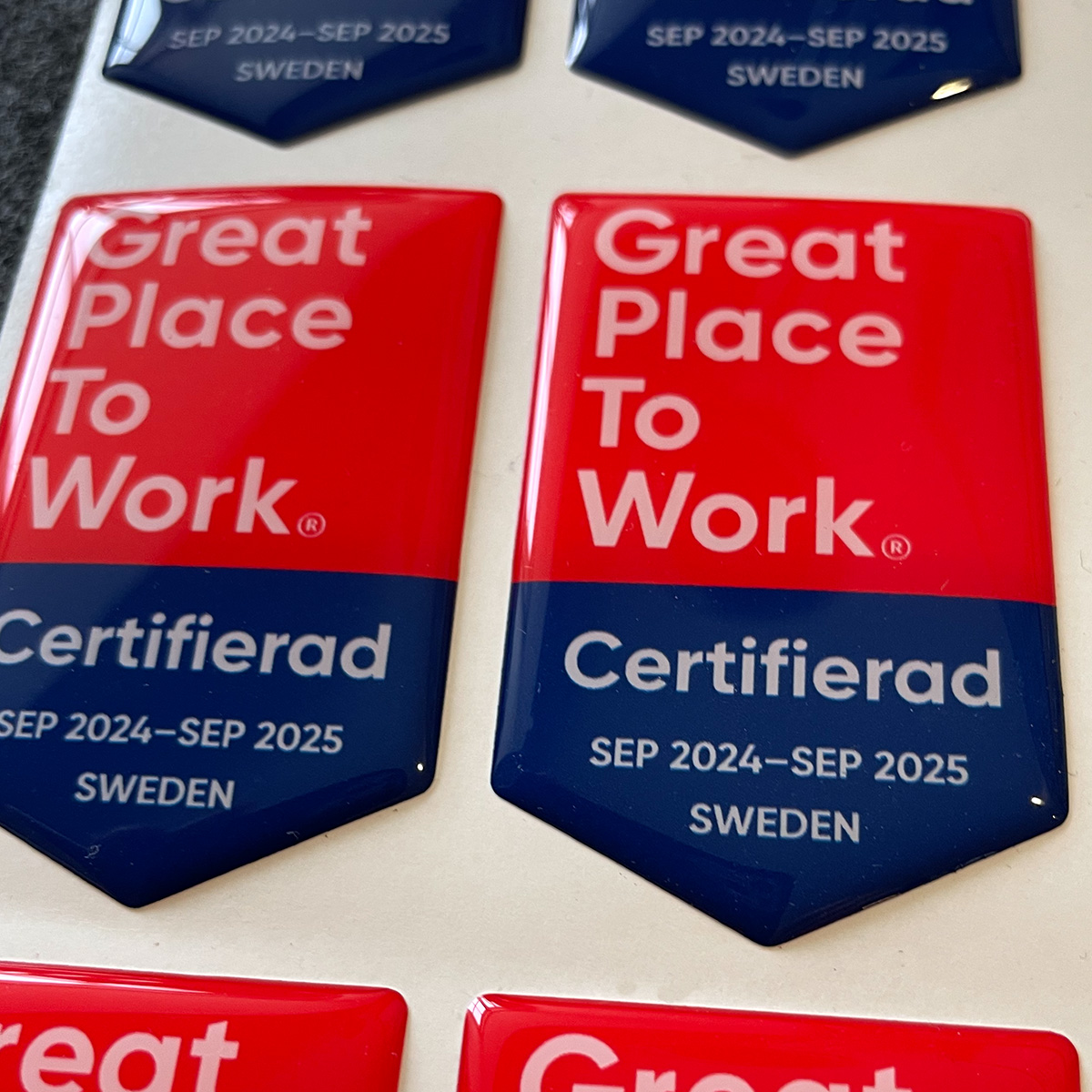 sticker cert sep24 25